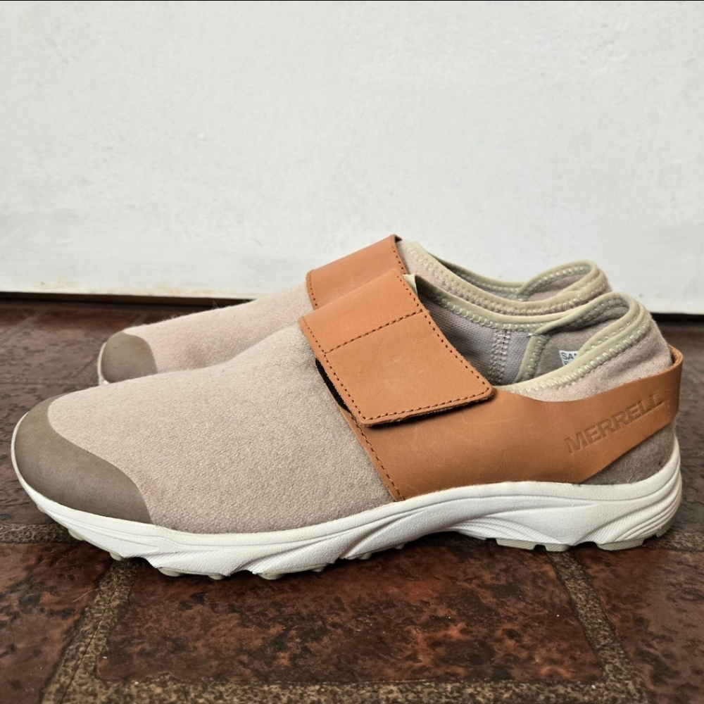 Merrell Slip On Sneakers Sz 7